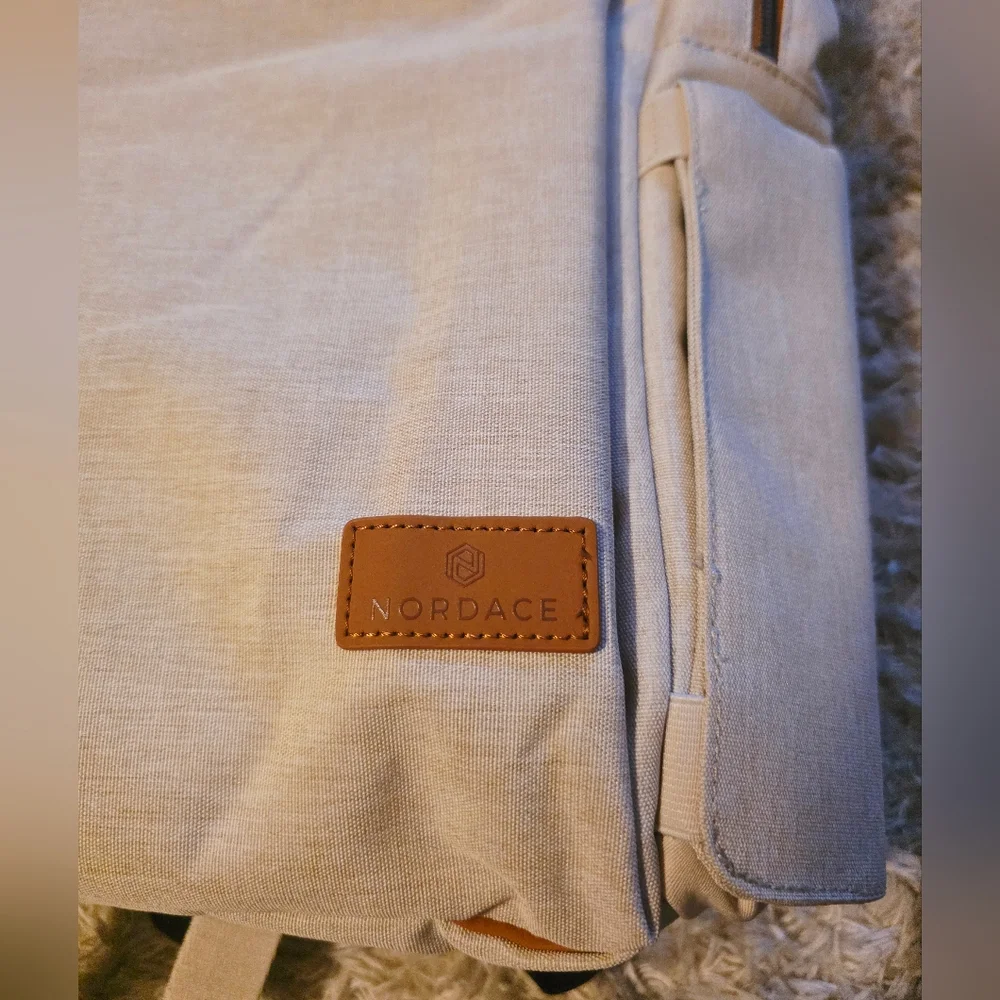 NEW Nordace Siena Pro 17 Backpack- Beige - Picture 7 of 8